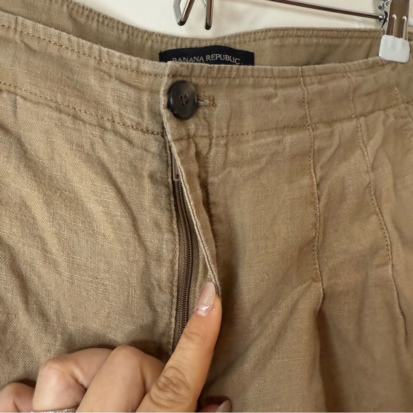 BANANA REPUBLIC 100% Linen Pleated Trousers in Iced Latte - Picture 4 of 9